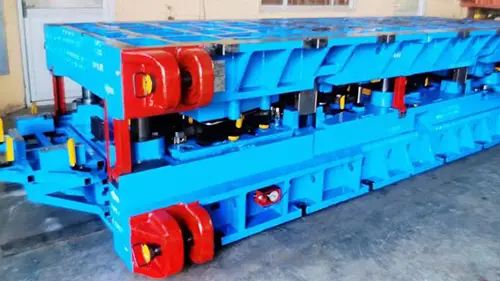 Avtomatik xətt seriyası qəlibləri avtomobil ştamplama prosesinin yüksək sürətli avtomatlaşdırmaya doğru irəliləməsinə kömək edir.